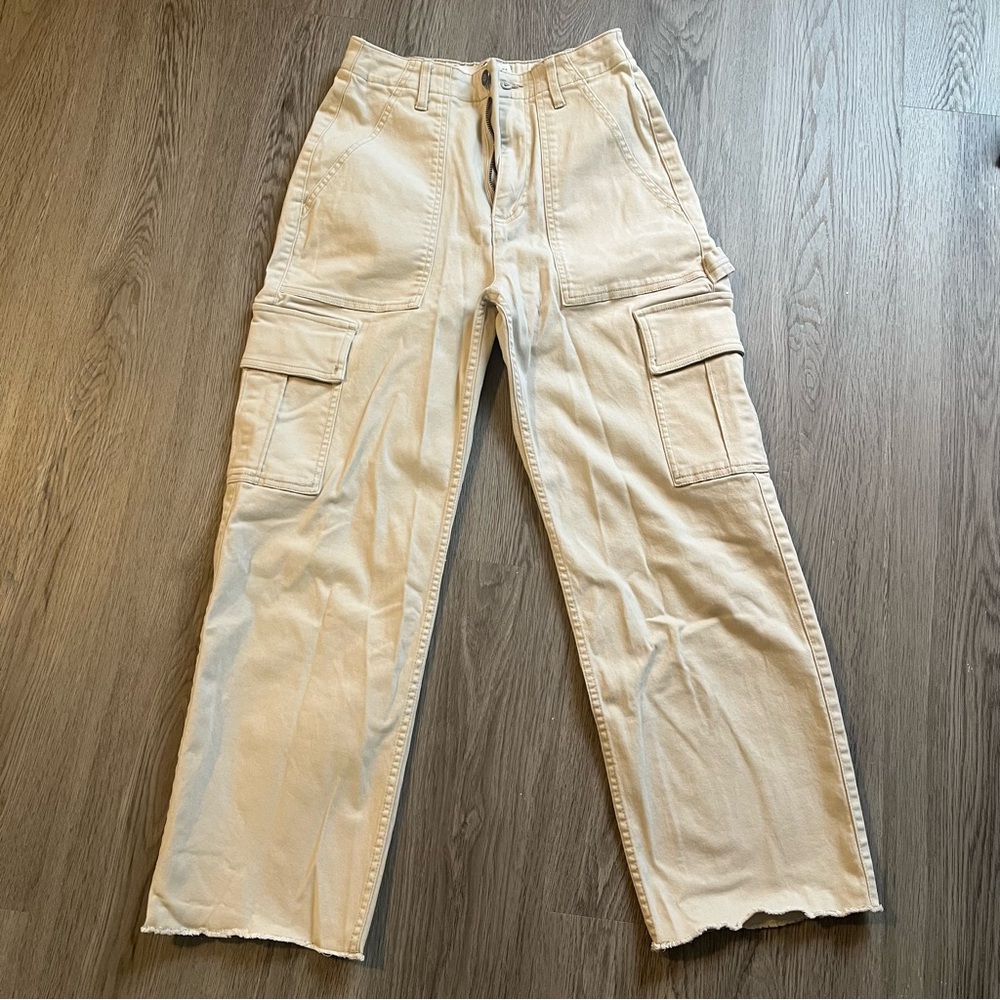 Hollister Cream Cargo Pants Ultra High-Rise Design